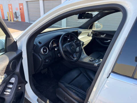 2017 Mercedes-Benz GLC GLC 300