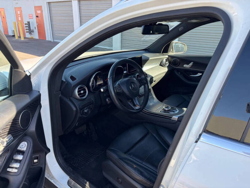 2017 Mercedes-Benz GLC GLC 300