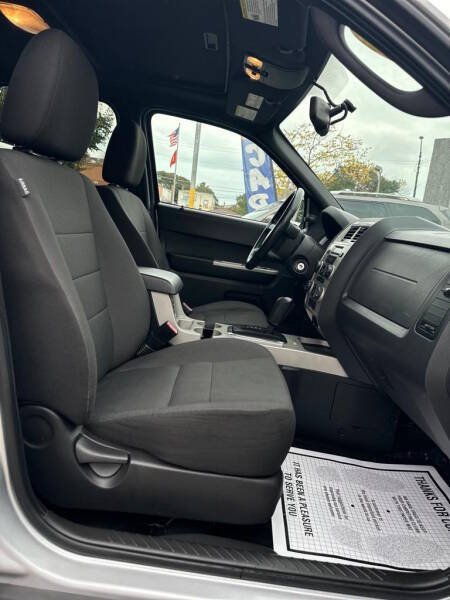 2011 Ford Escape XLT