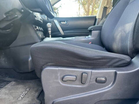 2013 Nissan Rogue SV