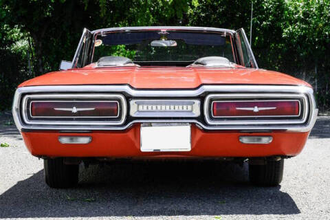 1964 Ford Thunderbird