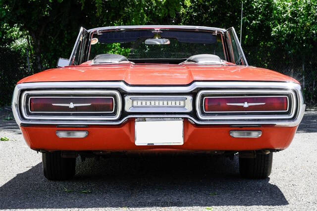 1964 Ford Thunderbird