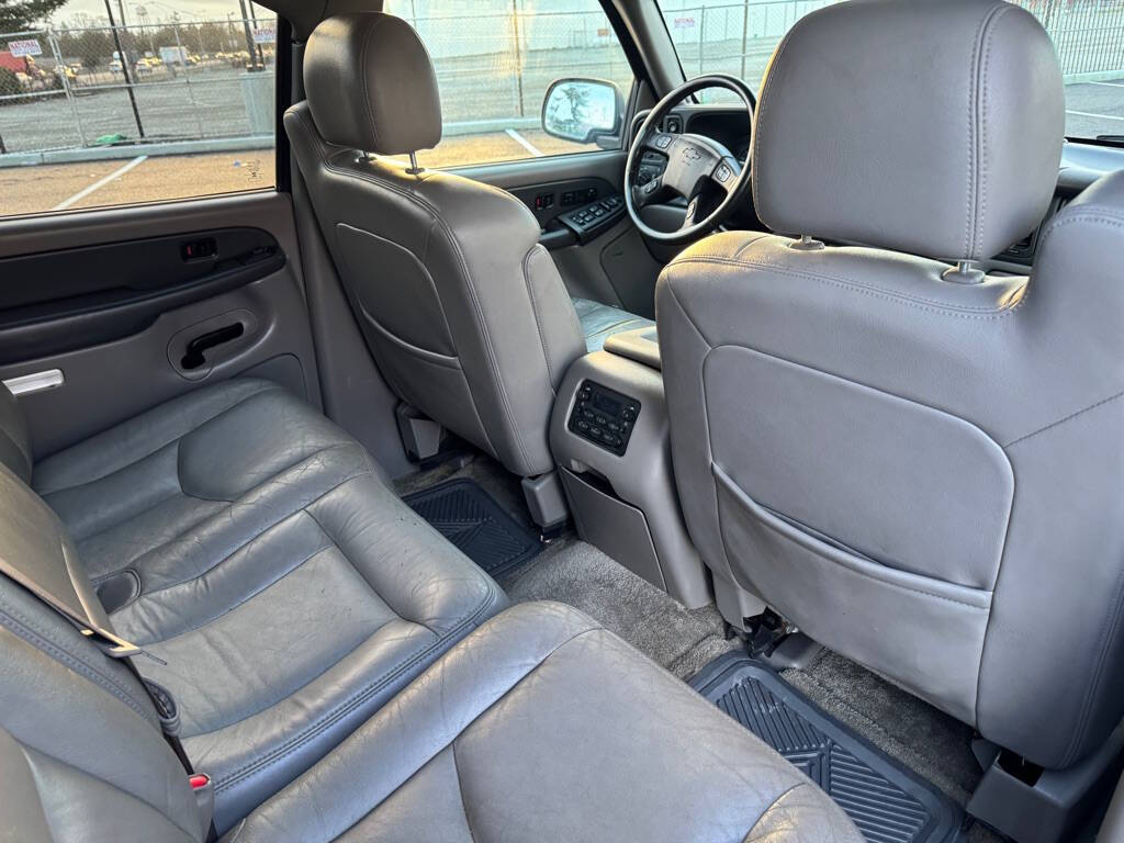 2003 Chevrolet Suburban for sale at The Price King Auto in LAKEWOOD, WA