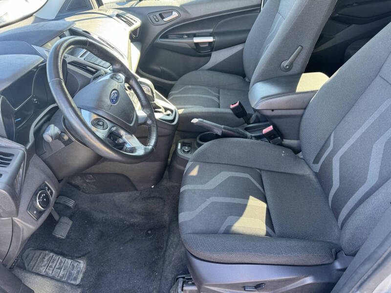 2017 Ford Transit Connect XLT