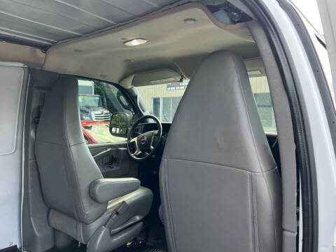 2018 GMC Savana 2500