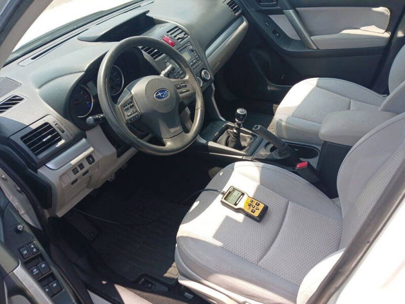 2014 Subaru Forester 2.5i