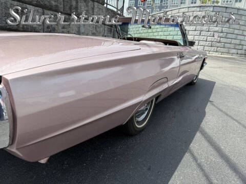 1964 Ford Thunderbird