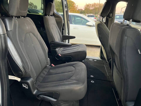 2018 Chrysler Pacifica Touring Plus