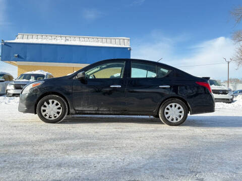 2018 Nissan Versa S Plus