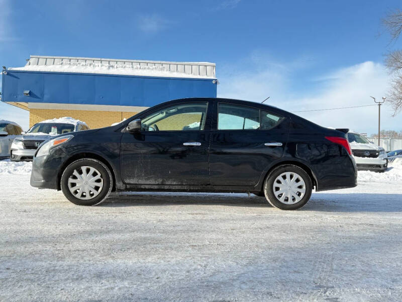 2018 Nissan Versa S Plus