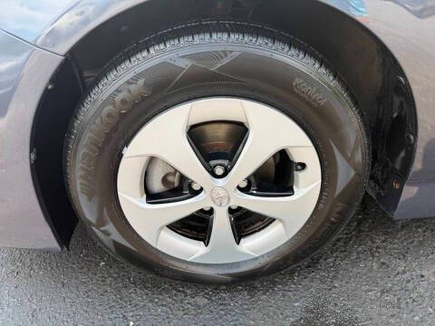 2014 Toyota Prius Two