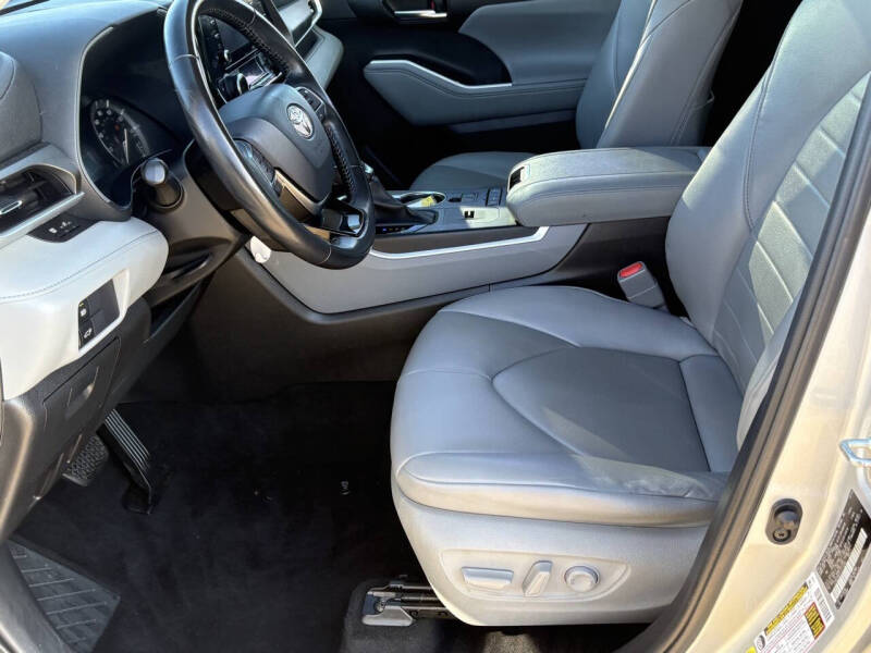 2020 Toyota Highlander XLE