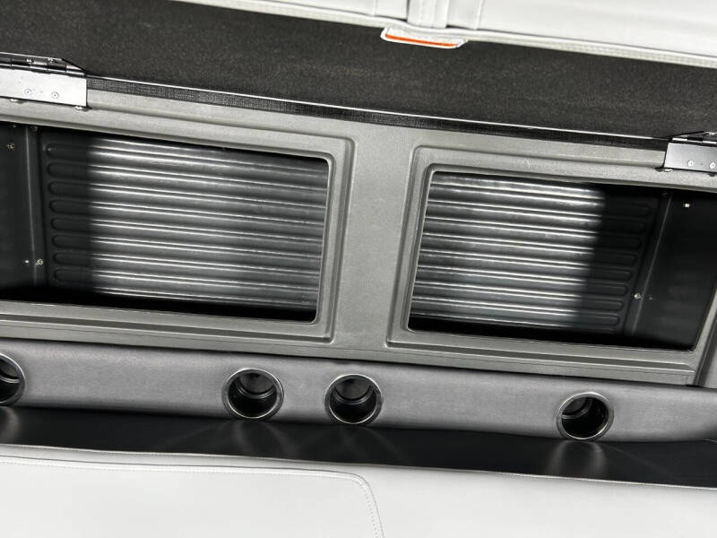 2026 Sun Tracker PARTY BARGE 18 FT PARTY