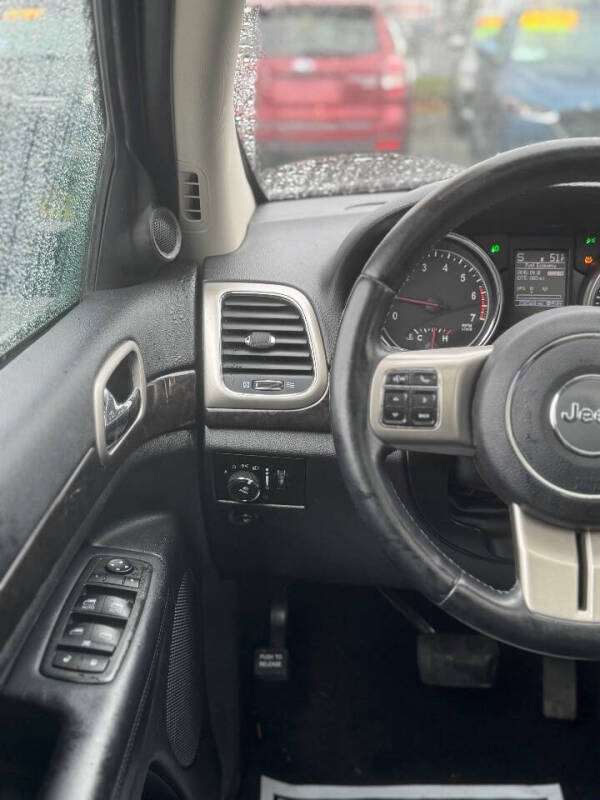 2012 Jeep Grand Cherokee Laredo