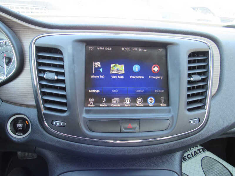 2015 Chrysler 200 C