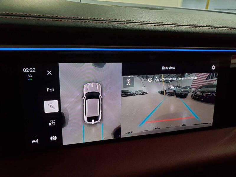 2025 Porsche Macan 4S Electric