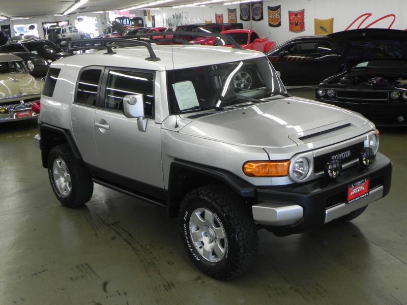 2007 Toyota FJ Cruiser for sale at 121 Motorsports in Mount Zion IL