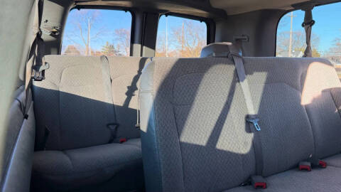 2015 GMC Savana LS 3500