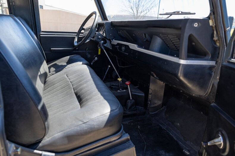 1983 Land Rover Santana