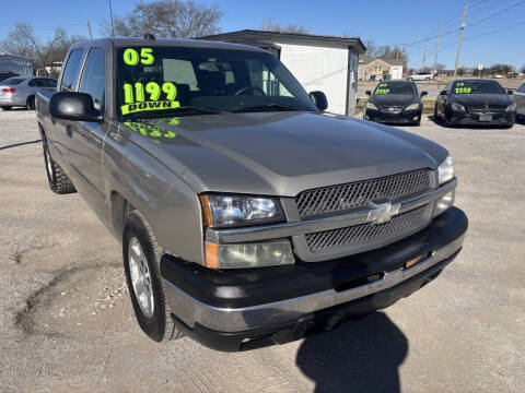 2005 Chevrolet Silverado 1500 LS