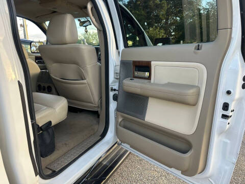 2004 Ford F-150 Lariat