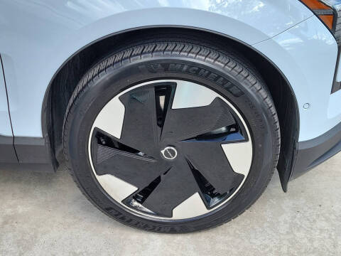 2025 Volvo EX30 Twin Ultra