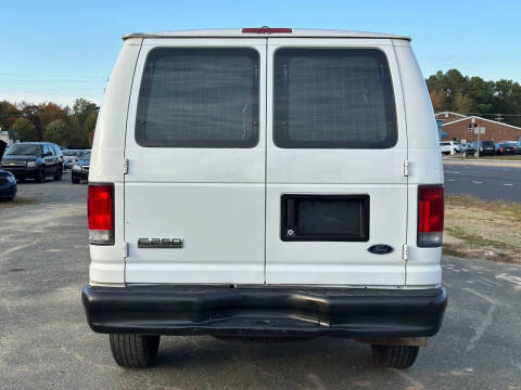 2008 Ford E-Series E-250