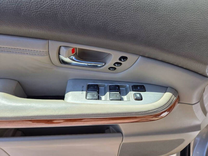 2004 Lexus RX 330