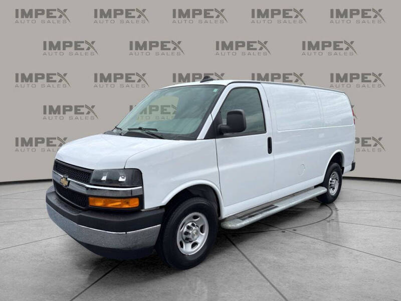 2024 Chevrolet Express 2500