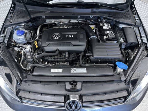 2015 Volkswagen Golf TSI SE