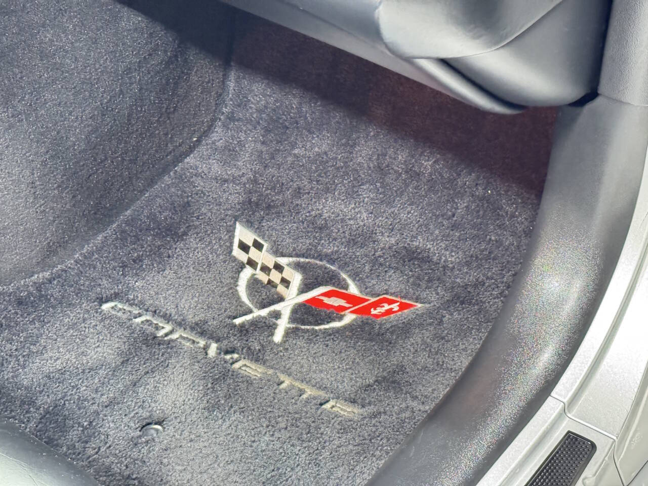 2002 Chevrolet Corvette 31