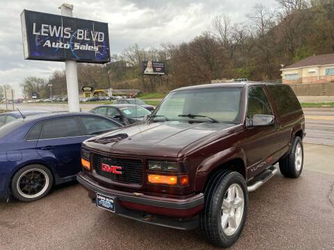 1994 GMC Yukon for sale at Lewis Blvd Auto Sales in Sioux City IA