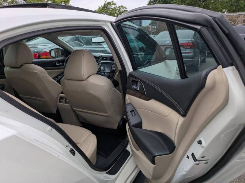 2016 Nissan Maxima Platinum