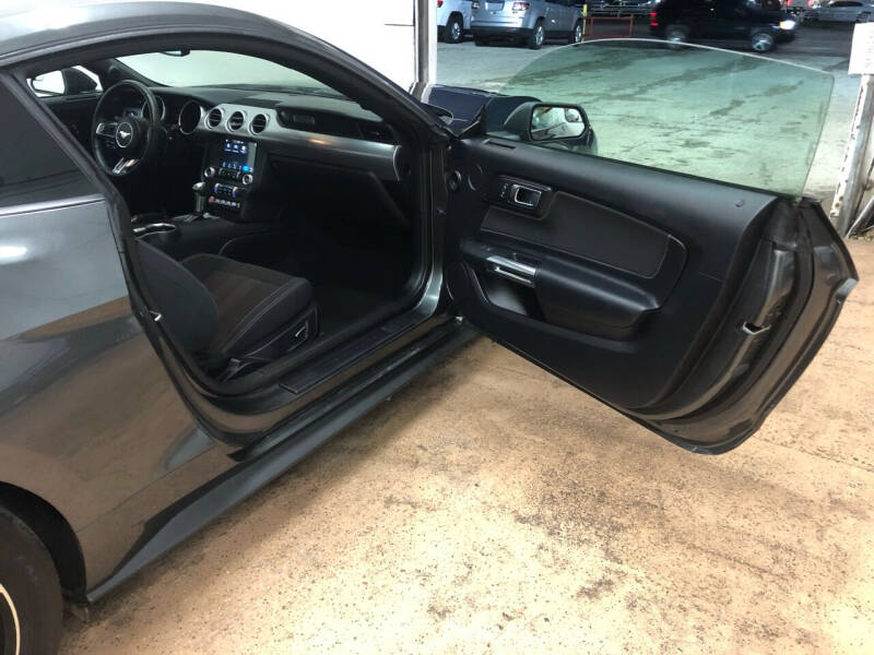 2019 Ford Mustang EcoBoost Premium