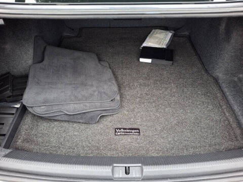 2017 Volkswagen Passat 1.8T SEL Premium