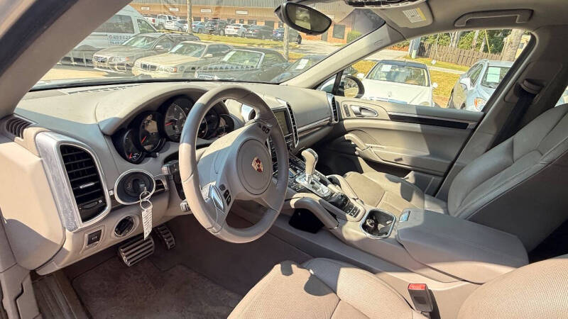 2011 Porsche Cayenne S Hybrid