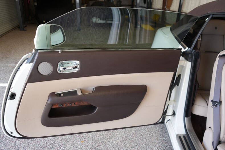 2017 Rolls-Royce Dawn