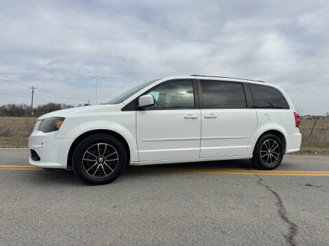 2017 Dodge Grand Caravan for sale at ILUVCHEAPCARS.COM in Tulsa OK