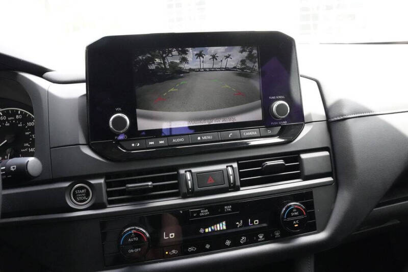 2023 Nissan Pathfinder S