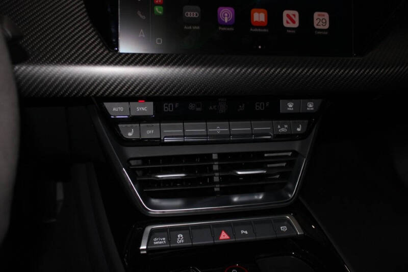 2023 Audi e-tron GT quattro Premium Plus