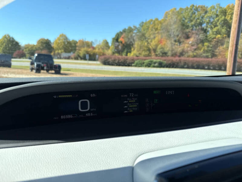 2017 Toyota Prius Three Touring