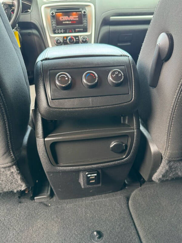 2016 GMC Acadia SLE-2