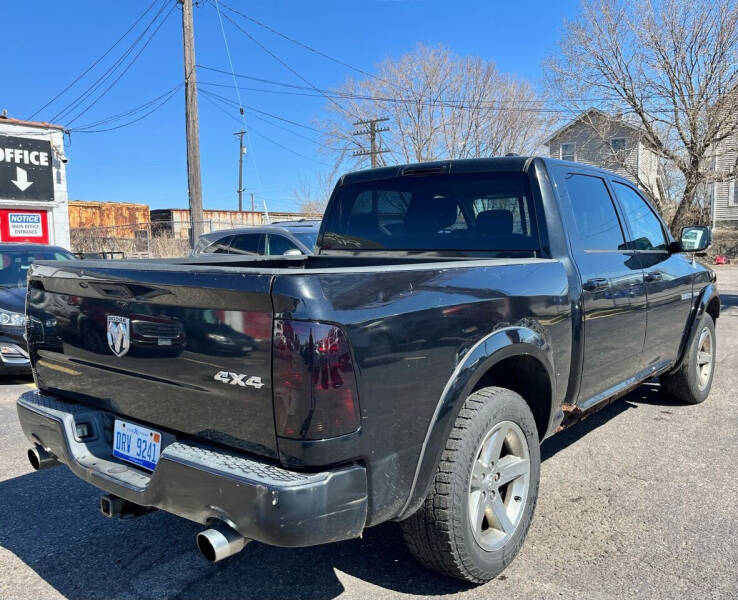 2009 Dodge Ram 1500 Pickup SLT photo 5