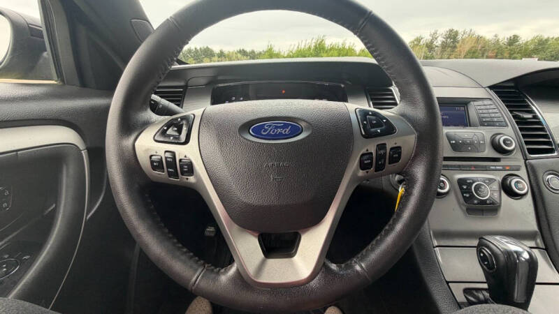 2016 Ford Taurus SEL
