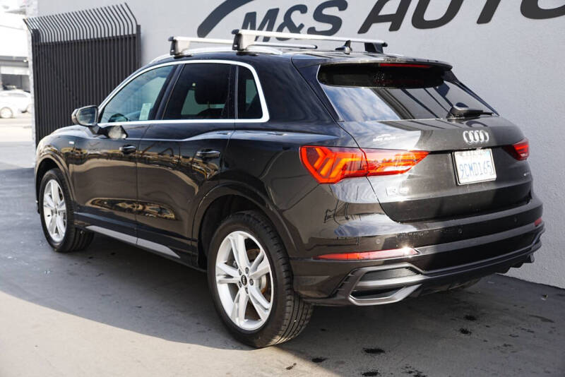 2022 Audi Q3 quattro S line Premium 45 TFSI