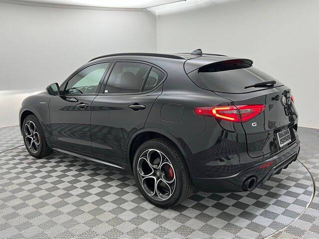 2023 Alfa Romeo Stelvio Veloce