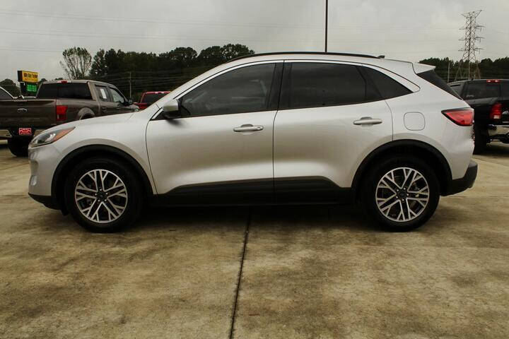 2020 Ford Escape SEL's photo