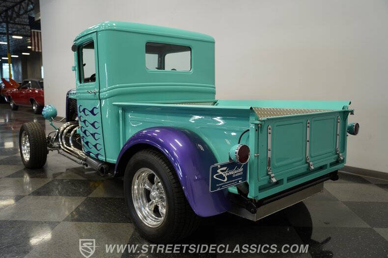 1932 Ford F-100