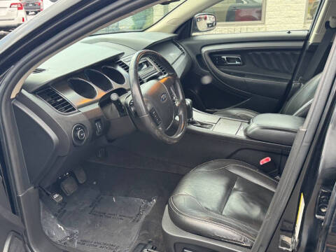 2011 Ford Taurus SEL