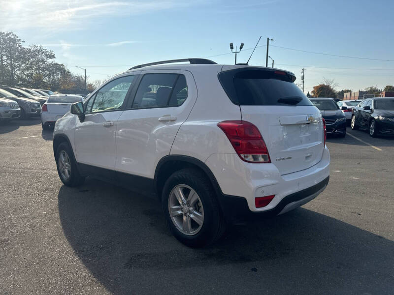 2022 Chevrolet Trax LT photo 5